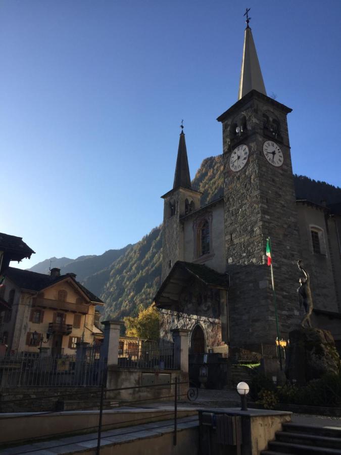 Tre Alberi Liberi Bed & Breakfast Alagna Valsesia Exterior photo