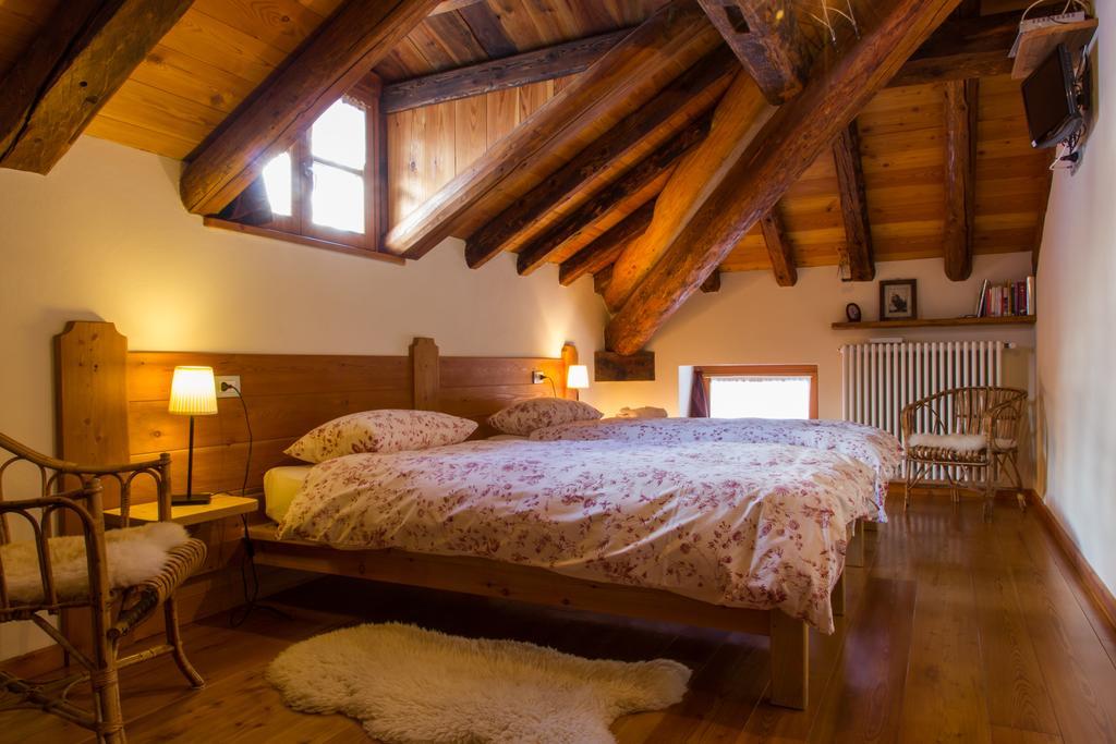 Tre Alberi Liberi Bed & Breakfast Alagna Valsesia Exterior photo