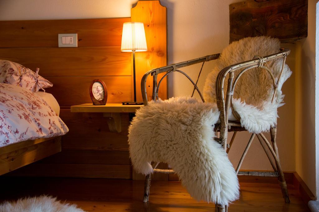 Tre Alberi Liberi Bed & Breakfast Alagna Valsesia Exterior photo